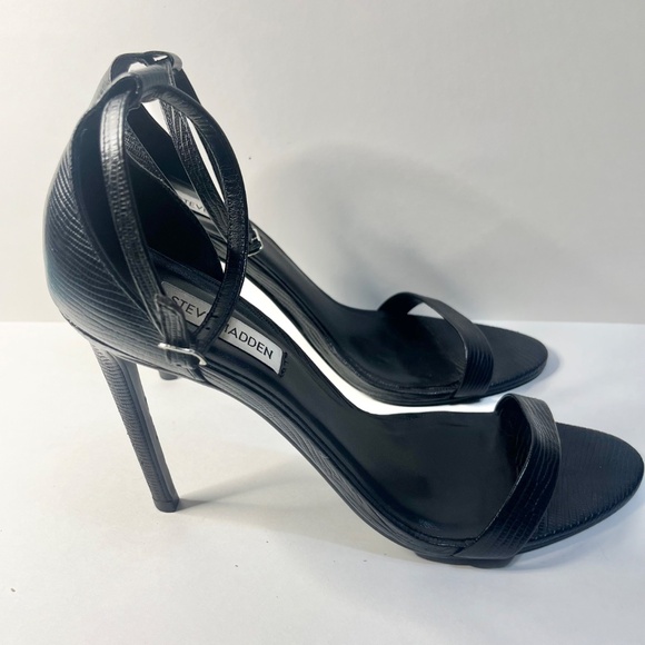 Steve Madden black Ankle Strap Heel - Picture 4 of 11